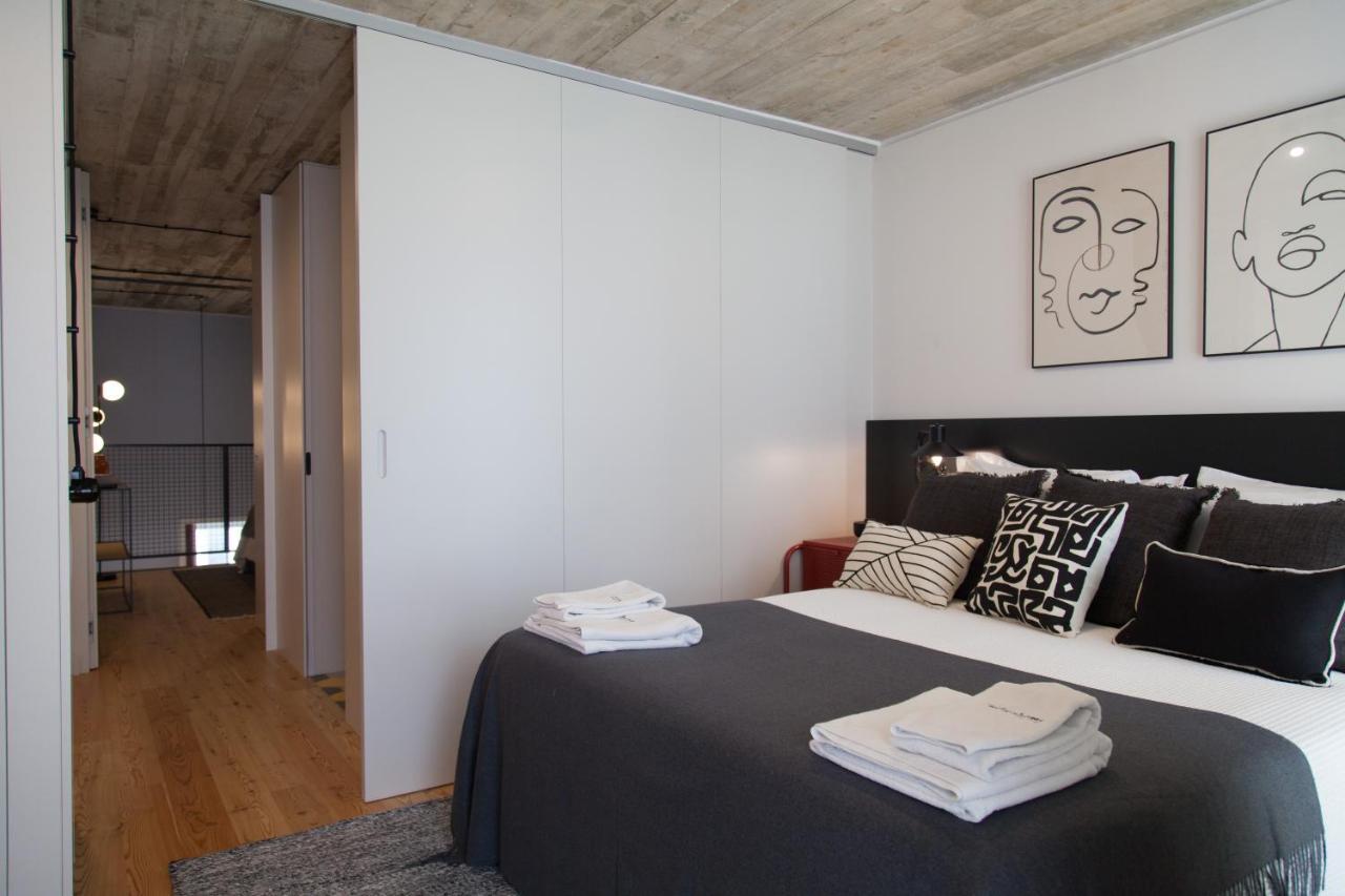 ליסבון Flh Intendente Elegant Mezzanine With Balcony מראה חיצוני תמונה